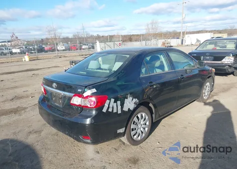 2013 Toyota Corolla Le z USA, uszkodzony, nr VIN 2T1BU4EE4DC978148
